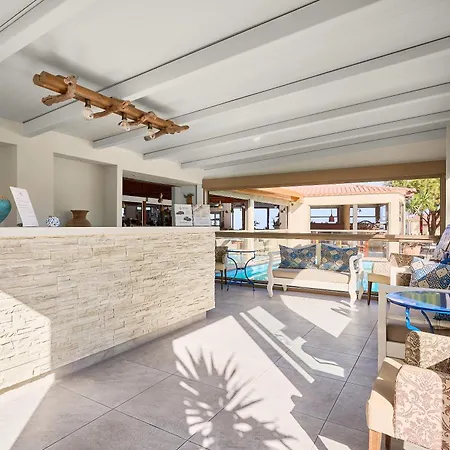 Spiros-Soula Family Hotel & Apartments-3